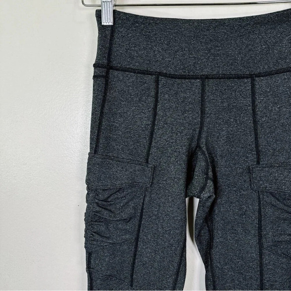 Lululemon Womens Size 4 Camel Cargo Pant - Picture 5 of 14